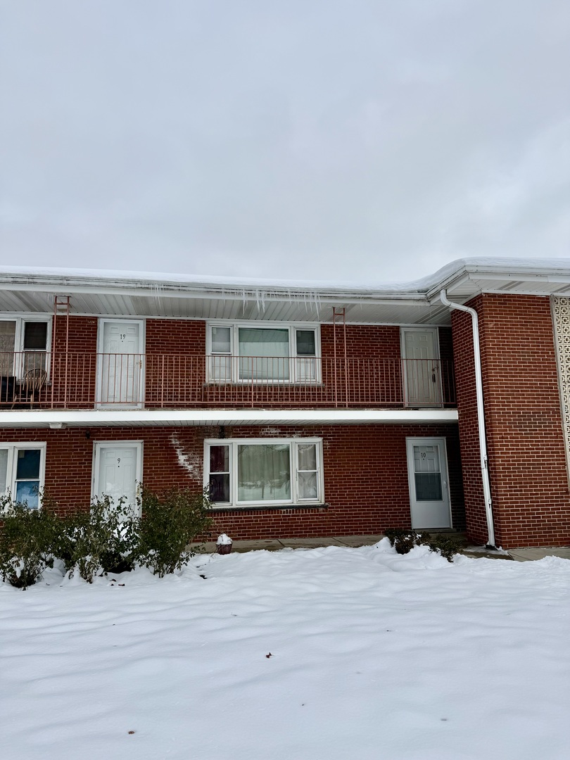 1115 E Algonquin Road Unit 20, Arlington Heights IL 60005