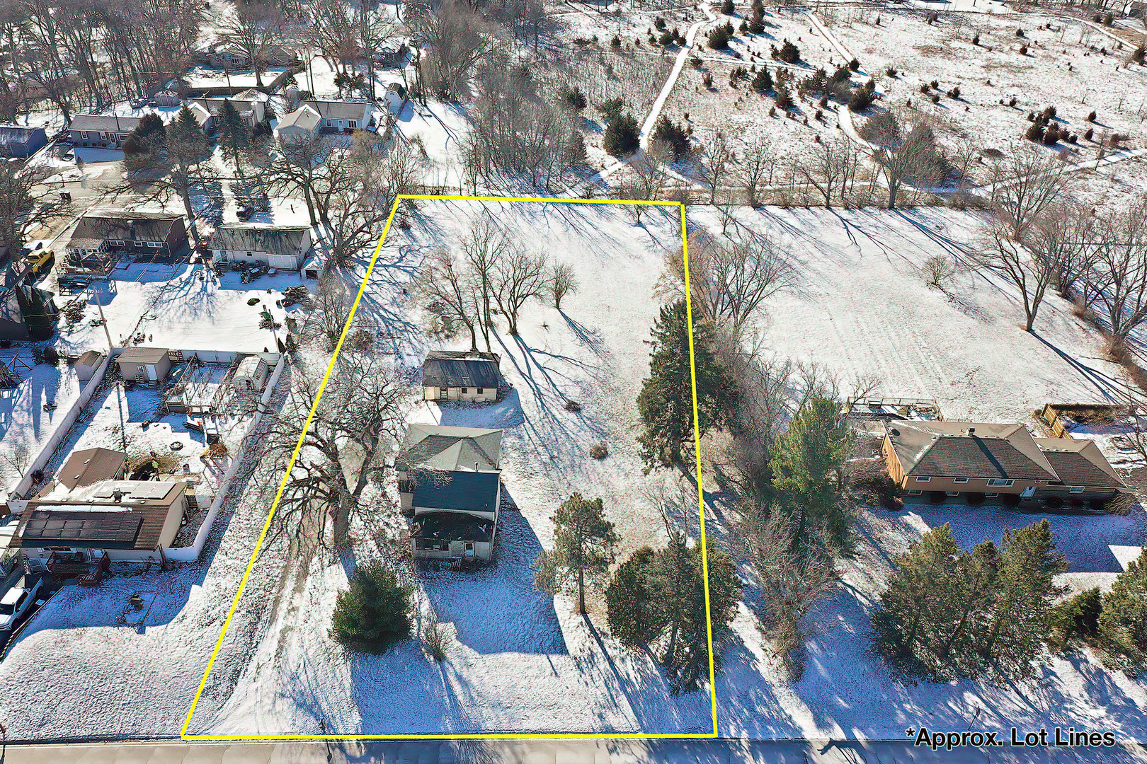 1001 W Broadway Street, Mchenry IL 60051