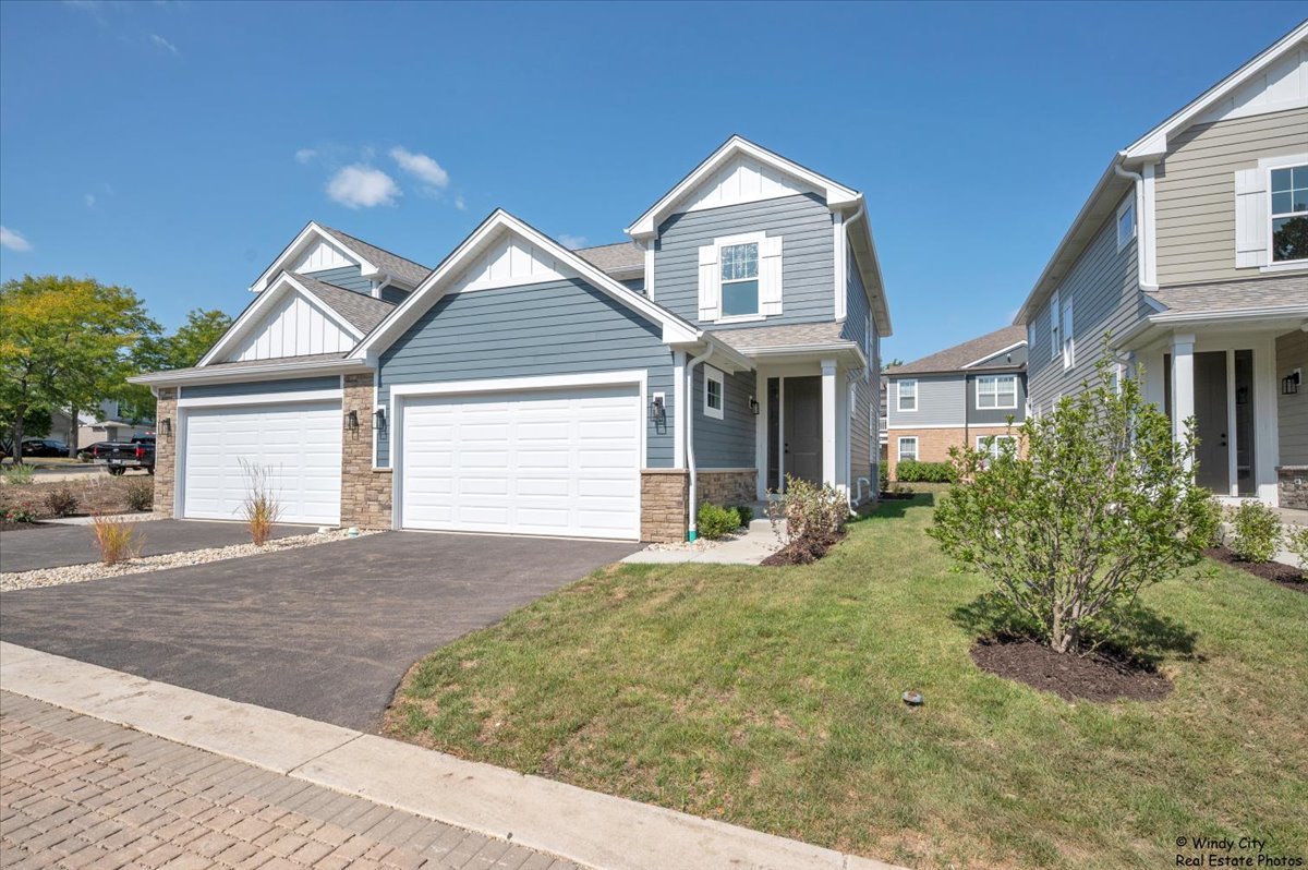 425 Haber Road Unit 6, Cary IL 60013