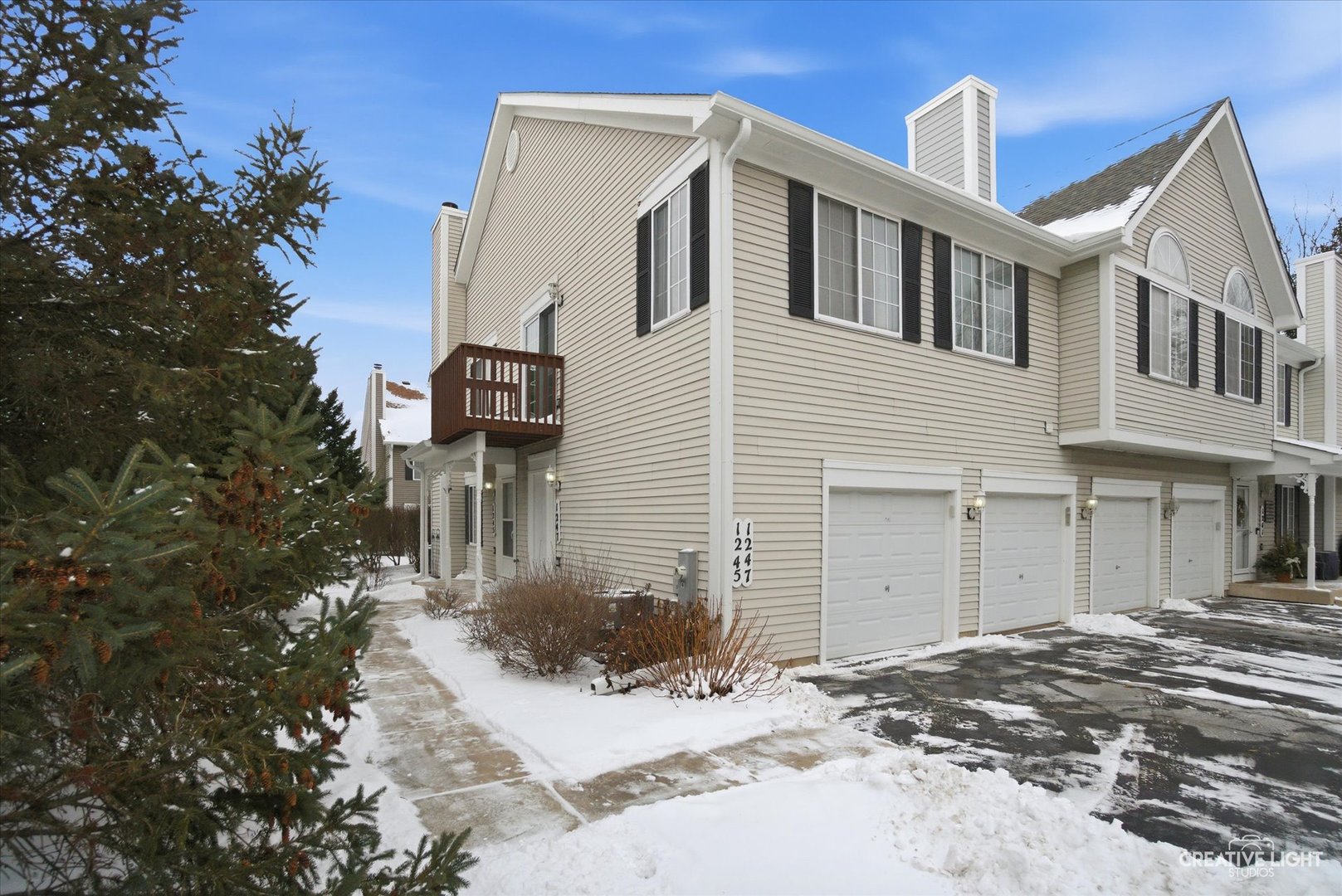 1247 Sandhurst Lane Unit 1247, South Elgin IL 60177