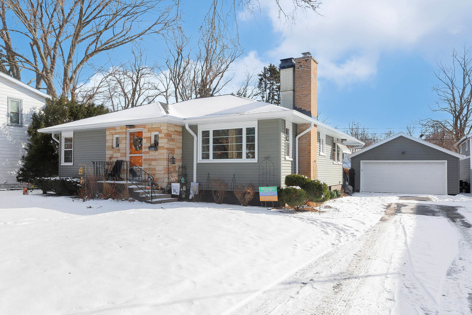 121 Pomeroy Avenue, Crystal Lake IL 60014