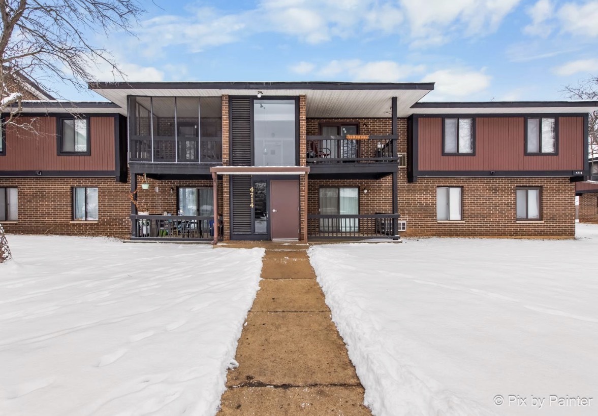 4714 NORTHFOX Lane Unit 2, Mchenry IL 60050