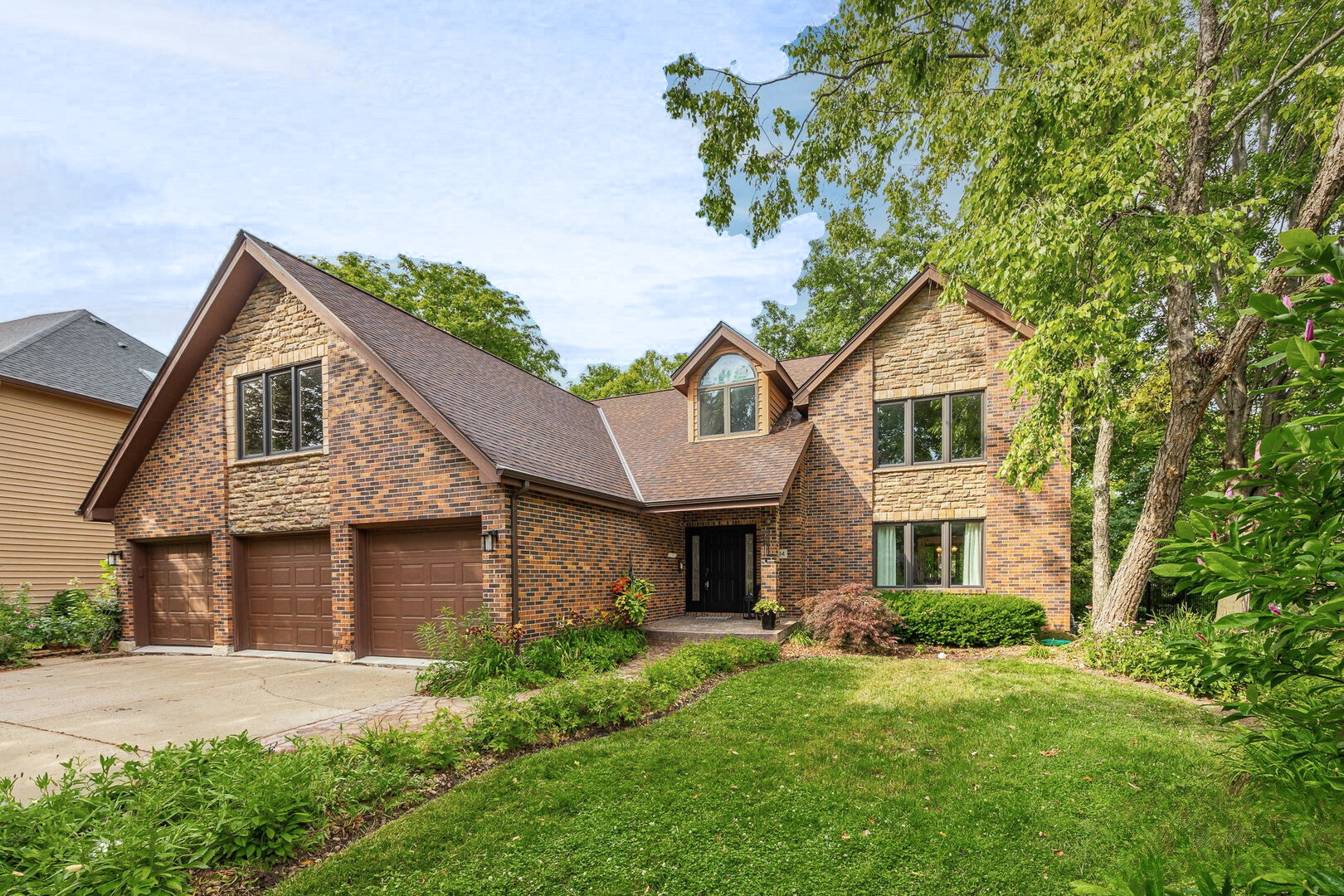 2734 Alyssa Drive, Naperville IL 60565