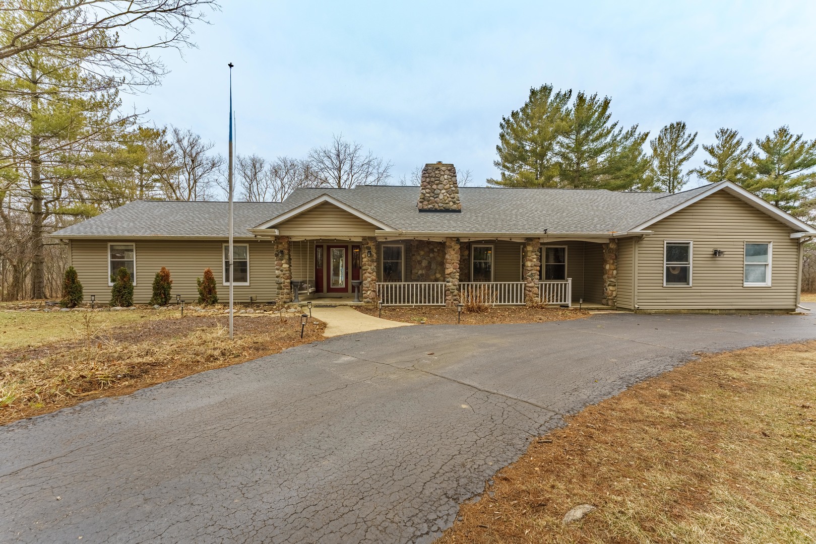 14103 Westwood Trail, Woodstock IL 60098