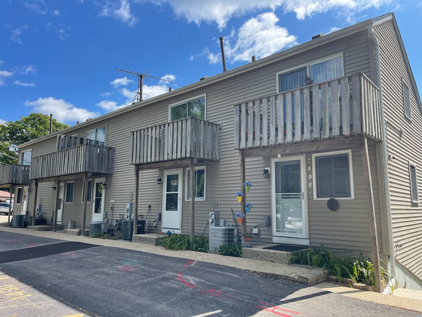 149 Forest Avenue Unit D, Fox Lake IL 60020