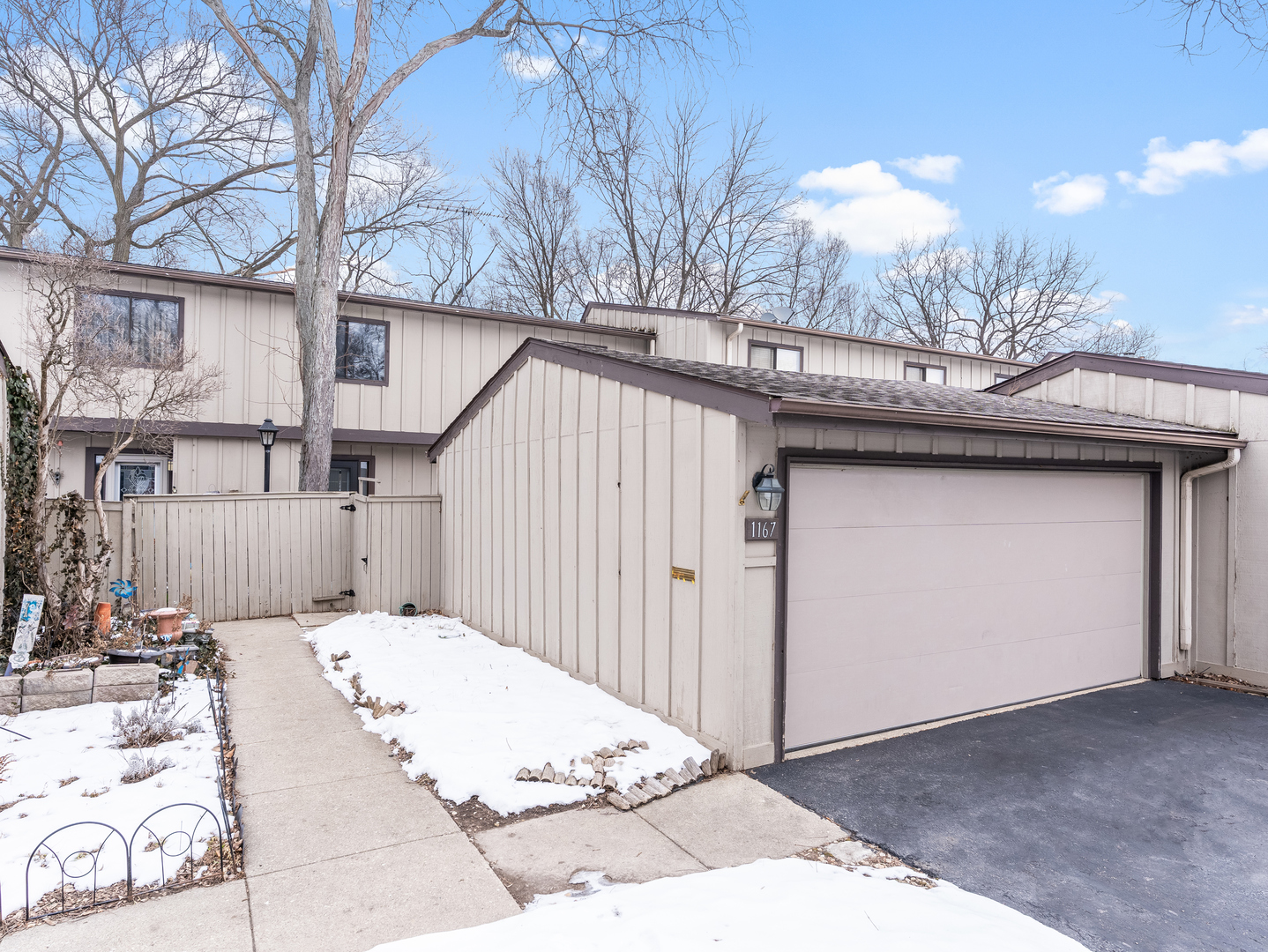1167 Florimond Drive, Elgin IL 60123