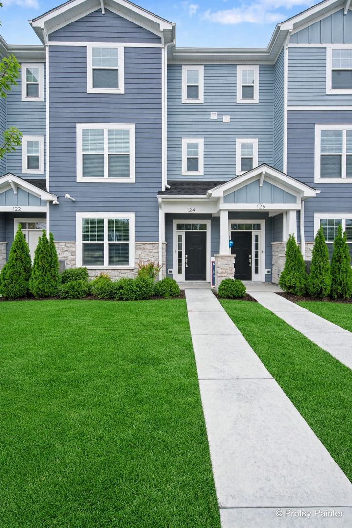 124 E Main Street, Cary IL 60013