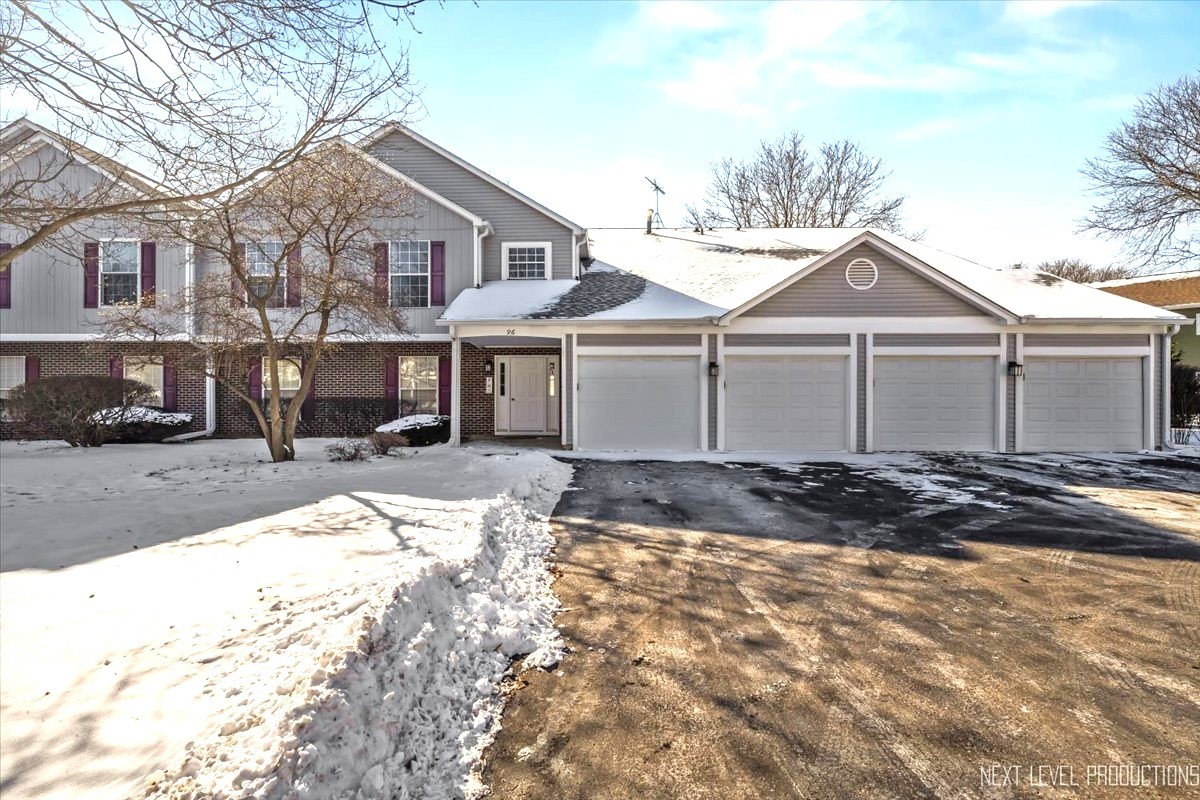 96 MIDHURST Court Unit 201D, Naperville IL 60565