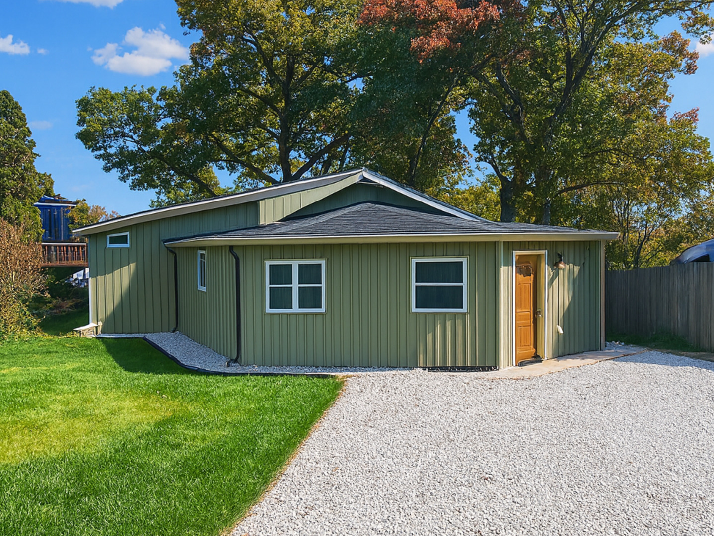 806 Peter Street, Mchenry IL 60051