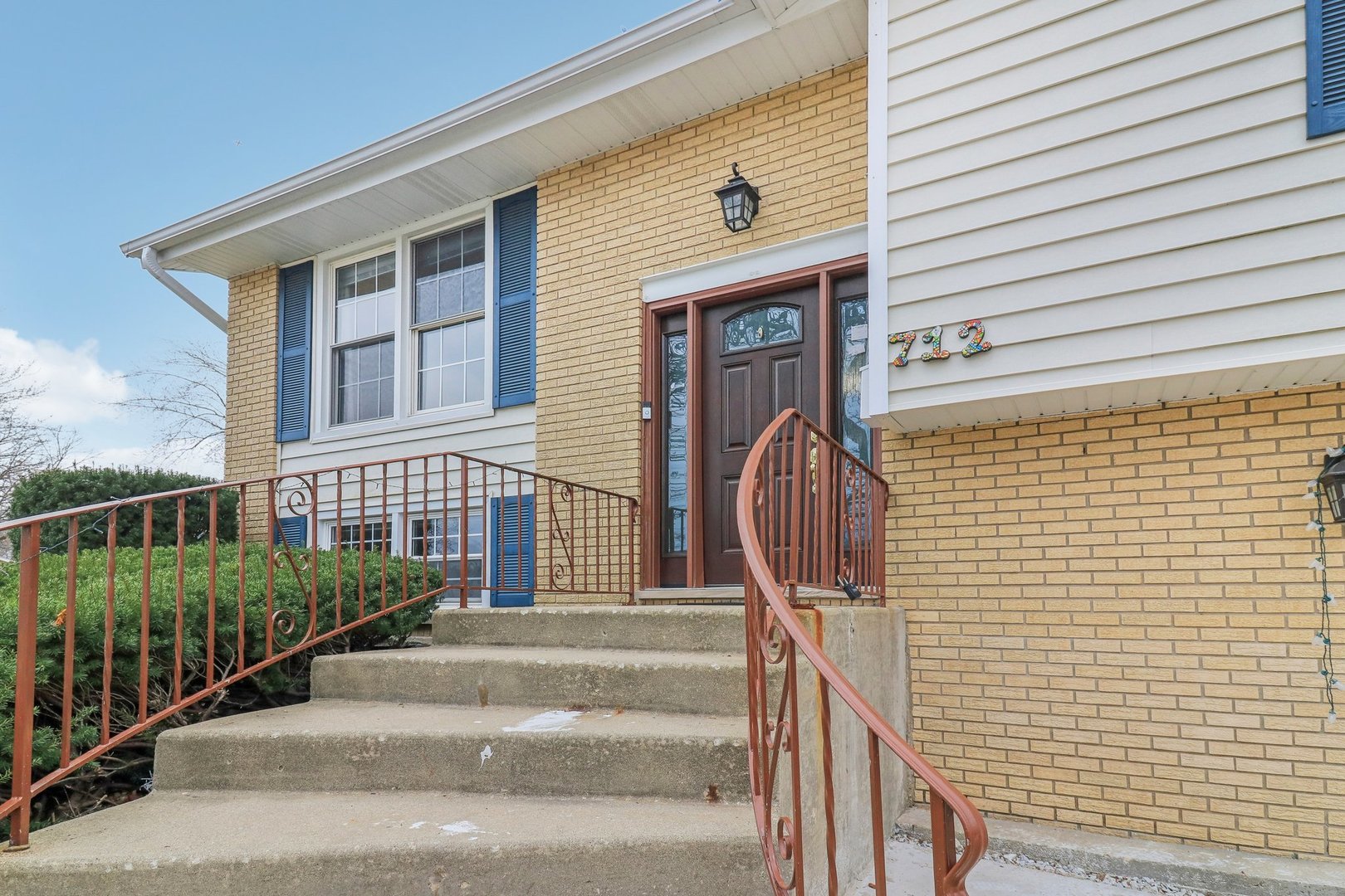 712 Dante Court, Schaumburg IL 60193