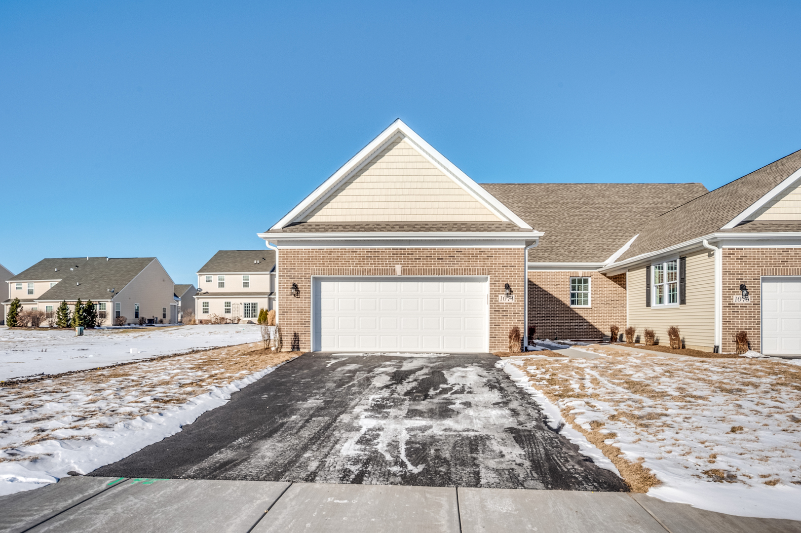 1074 Freedom Road, Elburn IL 60119