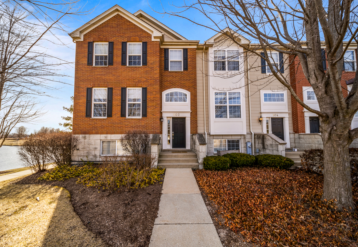 102 Town Center Boulevard Unit 0, Gilberts IL 60136