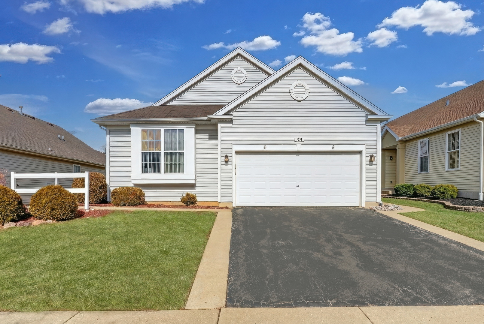 39 W Vandermeer Drive, Antioch IL 60002