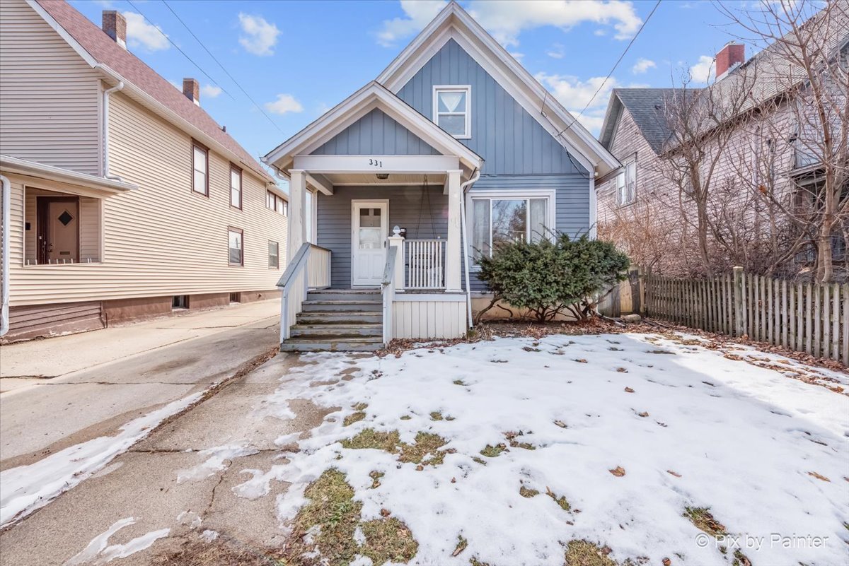 331 ORANGE Street, Elgin IL 60123