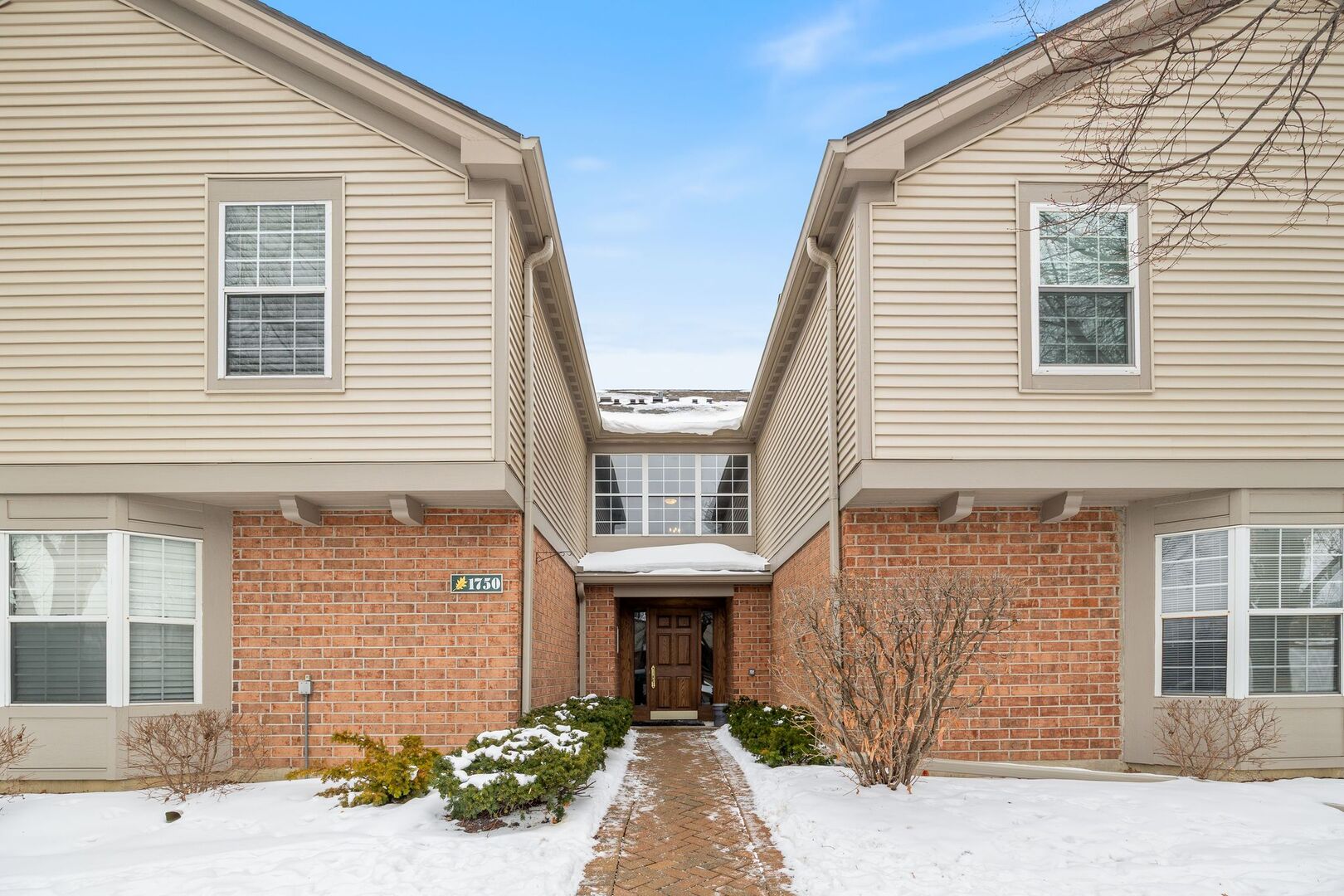 1750 Sleepy Hollow Court Unit 3, Schaumburg IL 60195