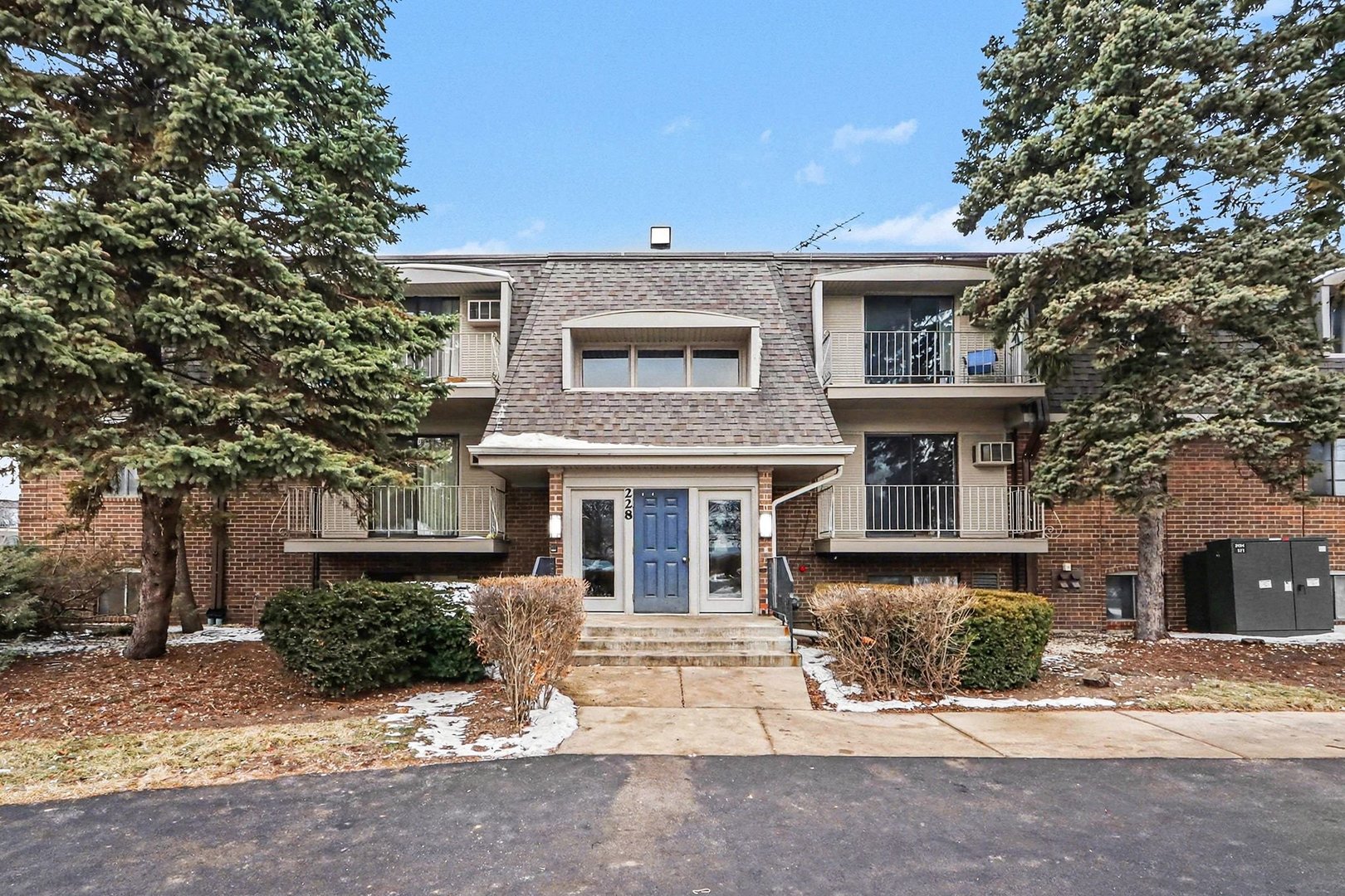 228 E Bailey Road Unit F, Naperville IL 60565