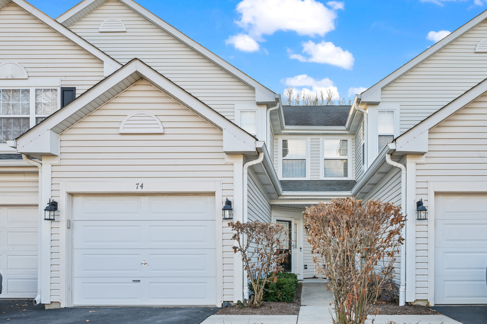 74 Harvest Gate Unit 0, Lake In The Hills IL 60156