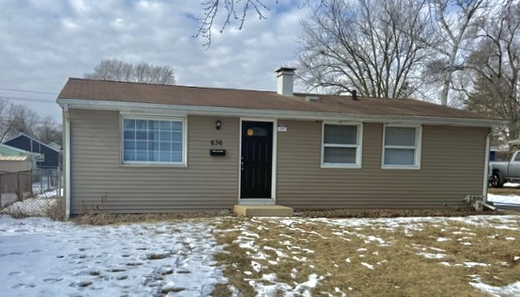 636 Jefferson Avenue, Carpentersville IL 60110