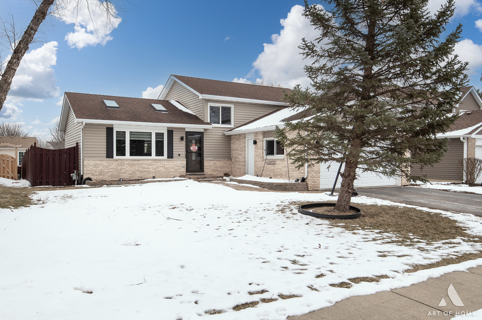 2800 Brisbane Drive, Lake In The Hills IL 60156