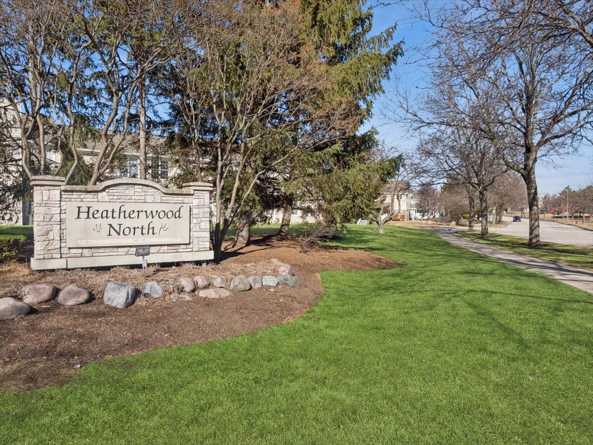 2801 Odlum Drive, Schaumburg IL 60194