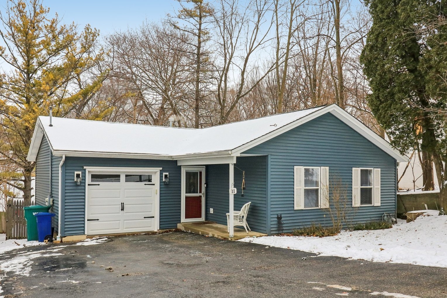 11 Highview Avenue, Fox Lake IL 60020