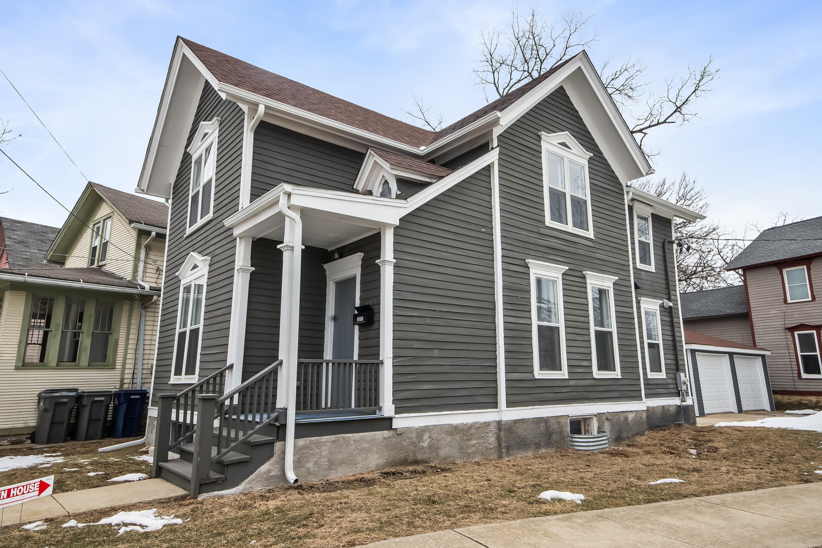 277 Gifford Place, Elgin IL 60120