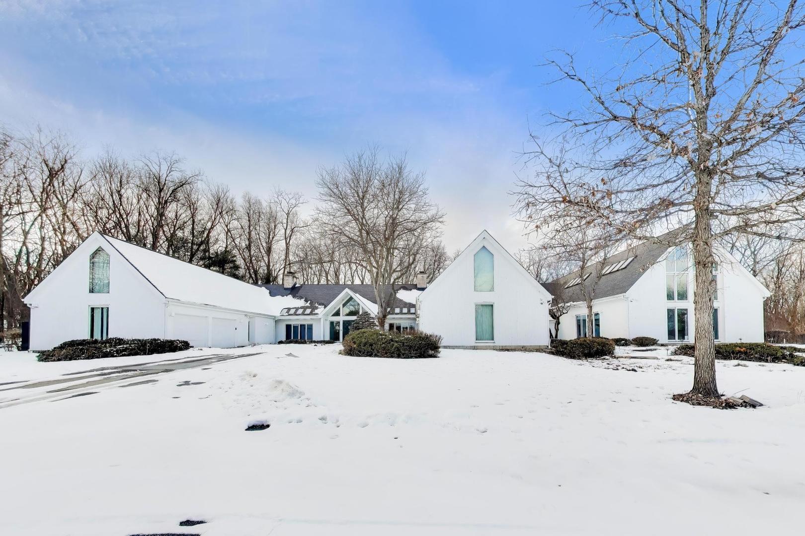 7716 Crystal Springs Road, Crystal Lake IL 60012