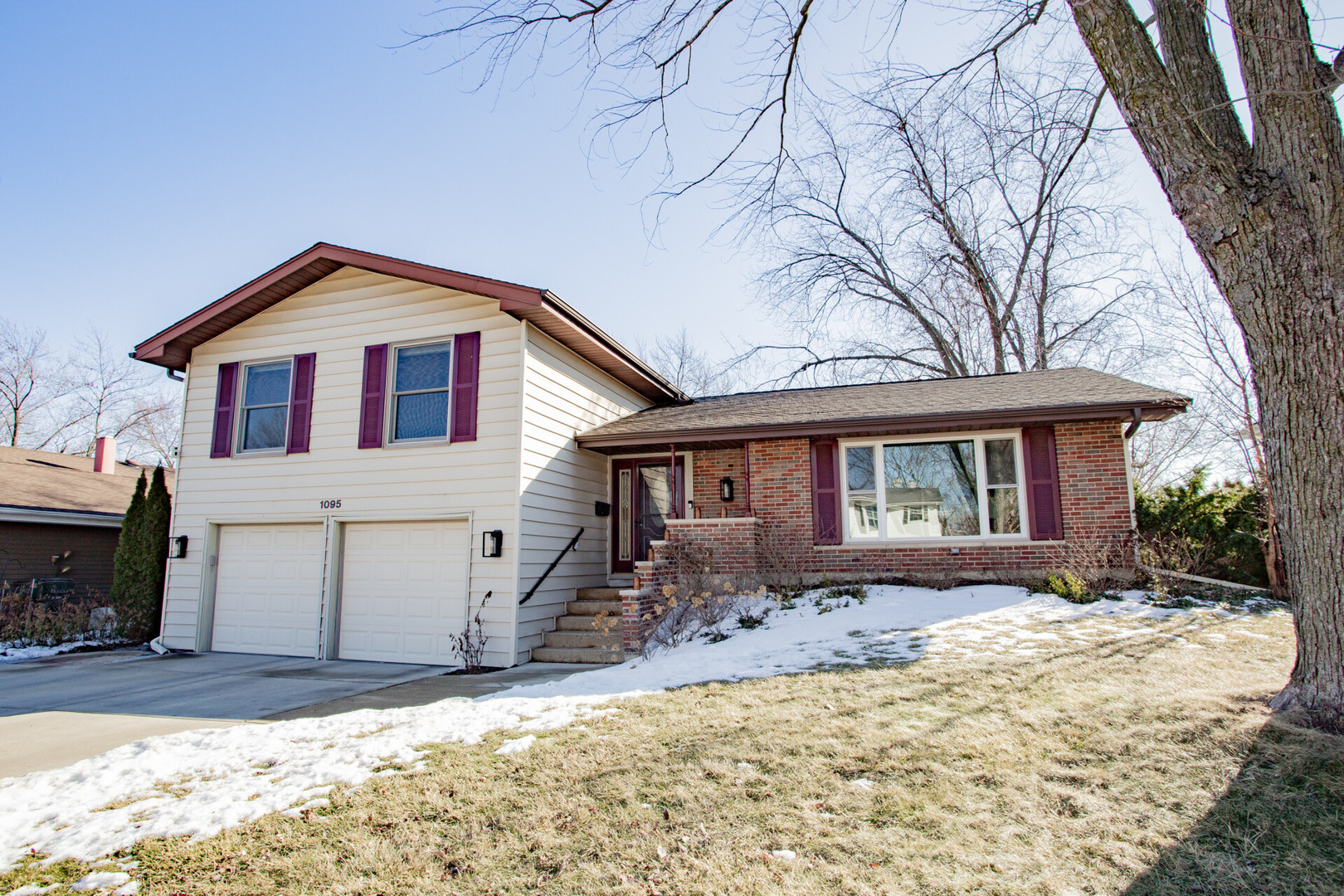 1095 Lancaster Court, Hoffman Estates IL 60169