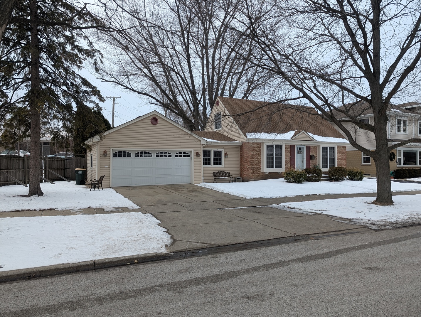 912 Chicago Avenue, Arlington Heights IL 60004