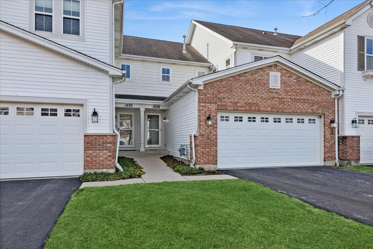 1488 Yosemite Circle, Crystal Lake IL 60014