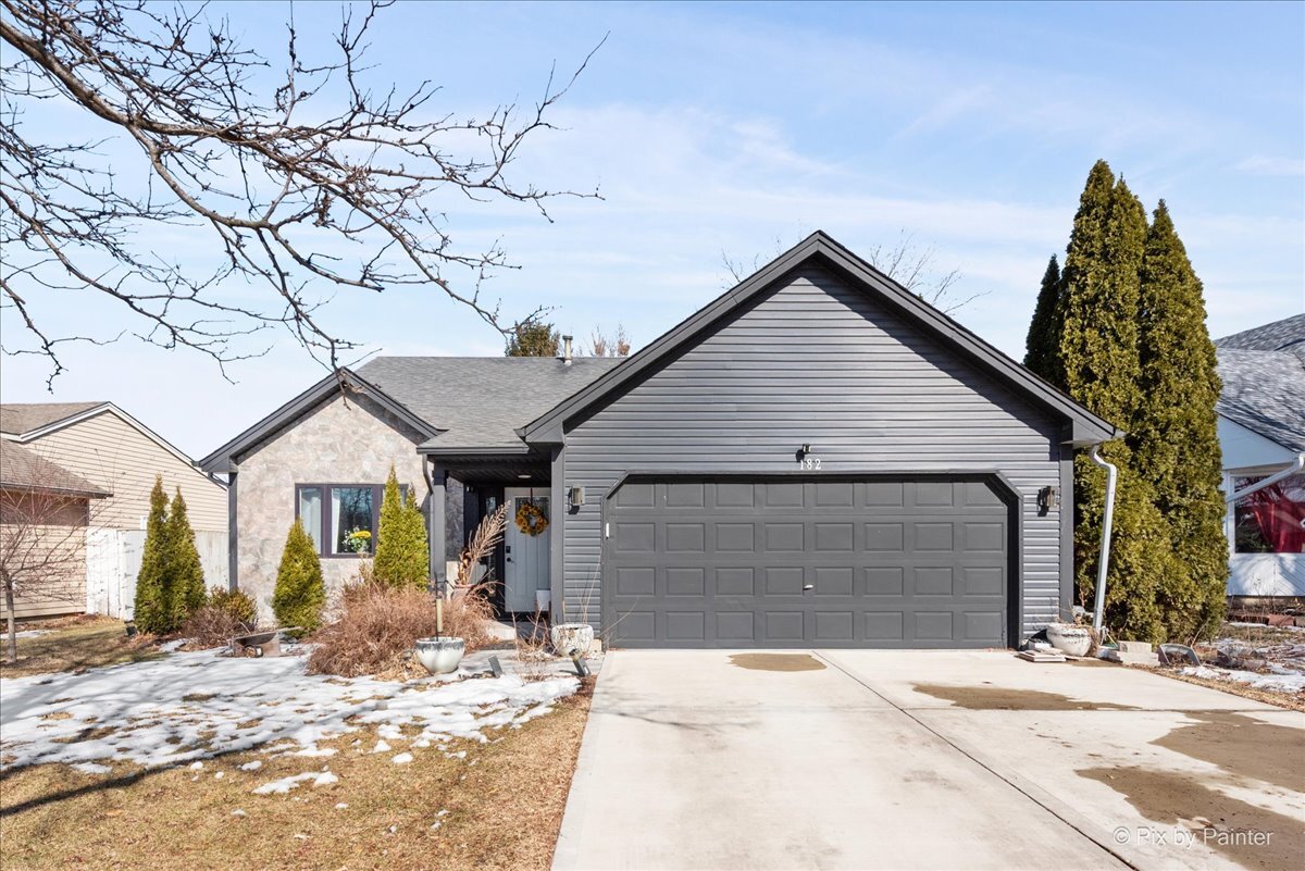1182 Concord Drive, Elgin IL 60120