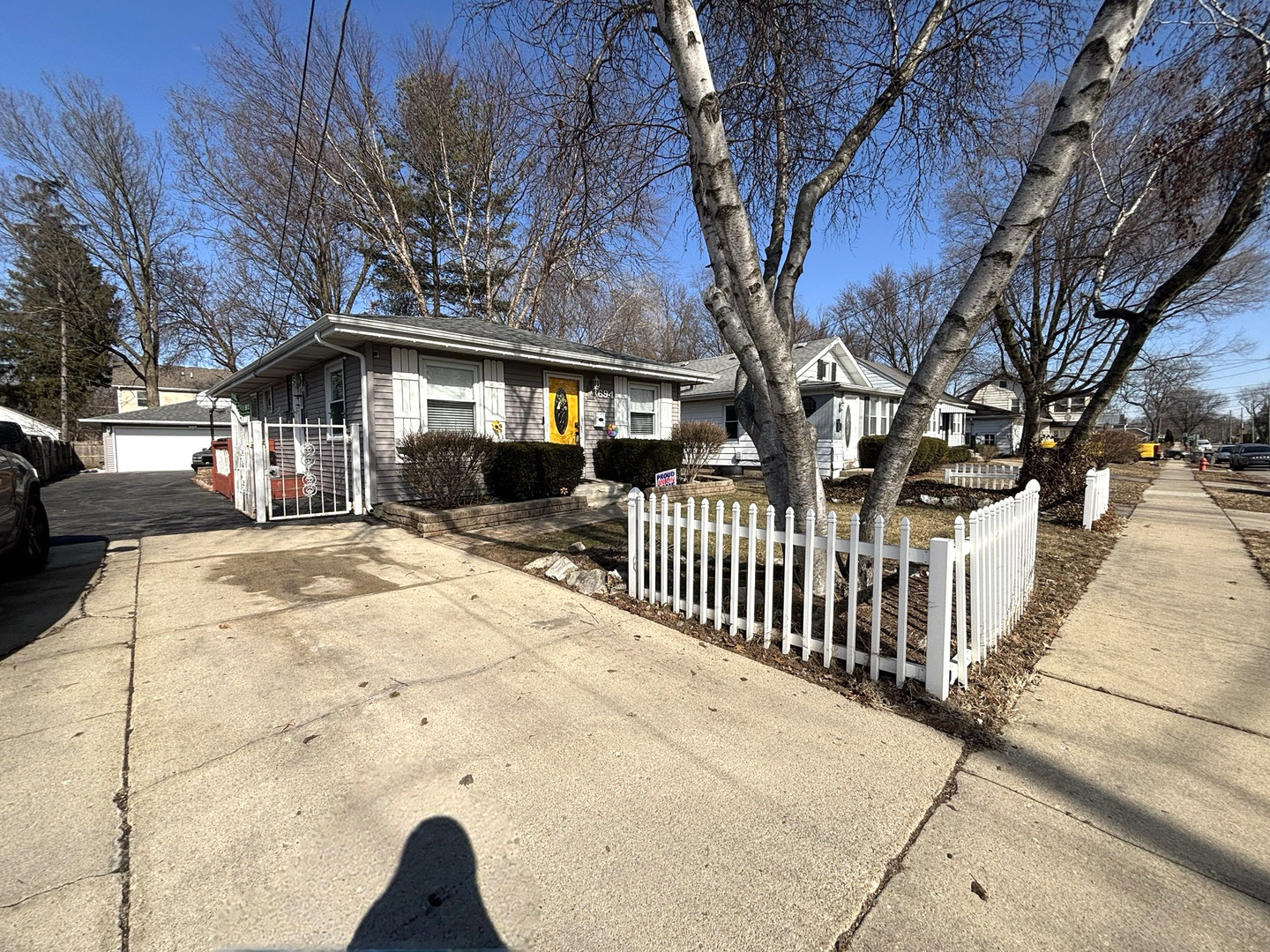 694 Parkway Avenue, Elgin IL 60120