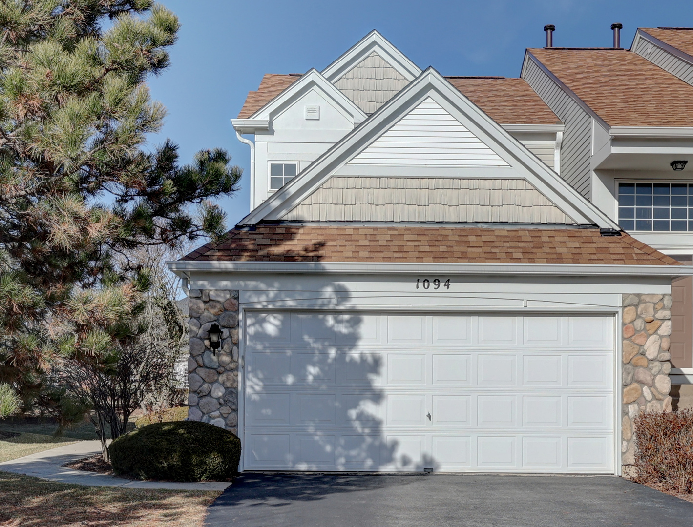 1094 Delta Drive Unit 1094, Elgin IL 60123