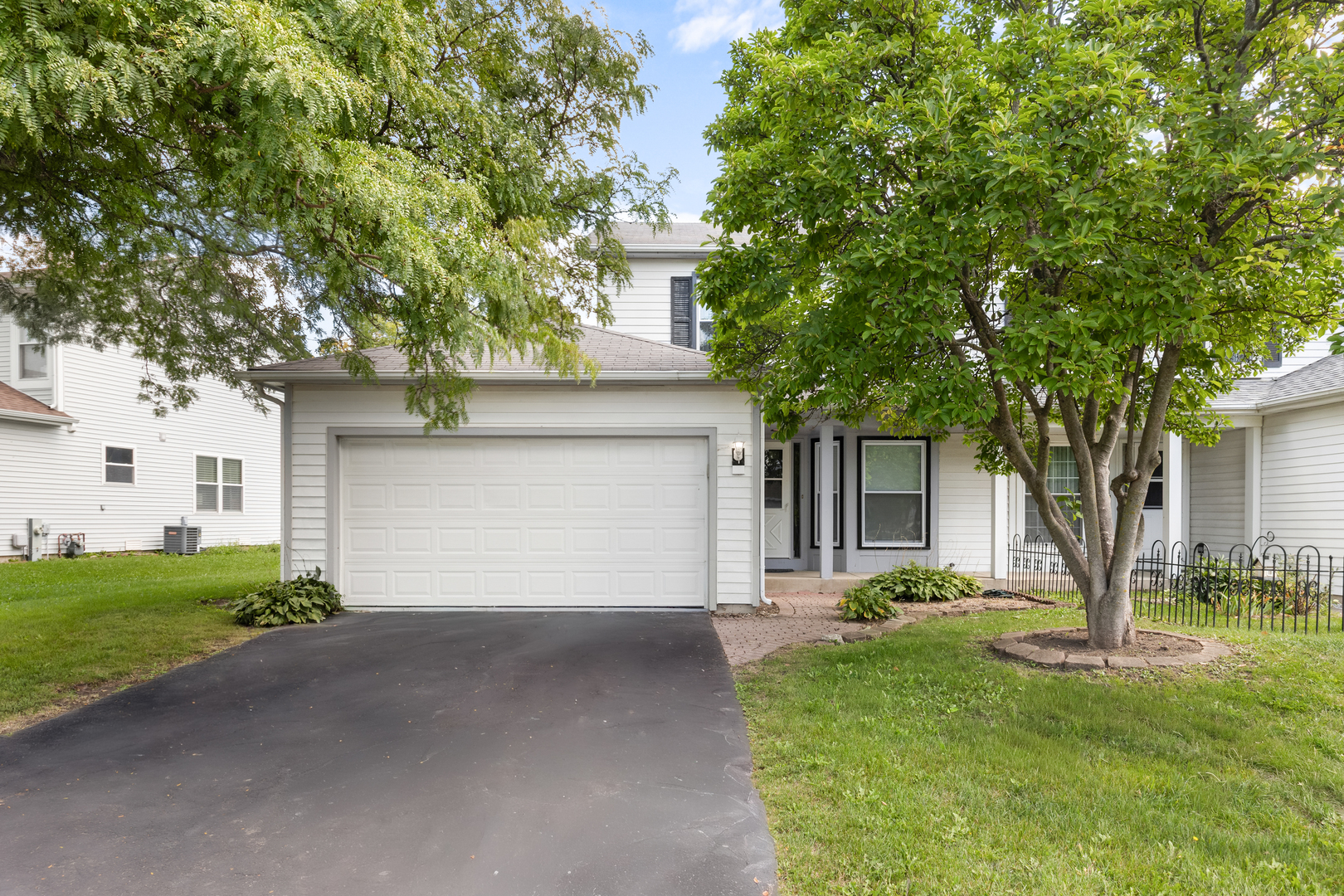 1103 Southbridge Lane, Schaumburg IL 60194