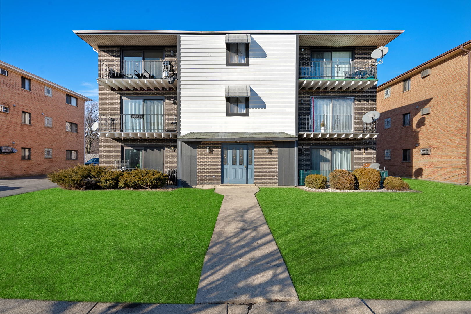 7242 W 86th Street Unit 3A, Bridgeview IL 60455