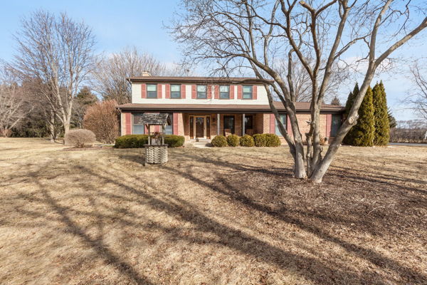 38W512 BITTERSWEET Lane, Elgin IL 60124