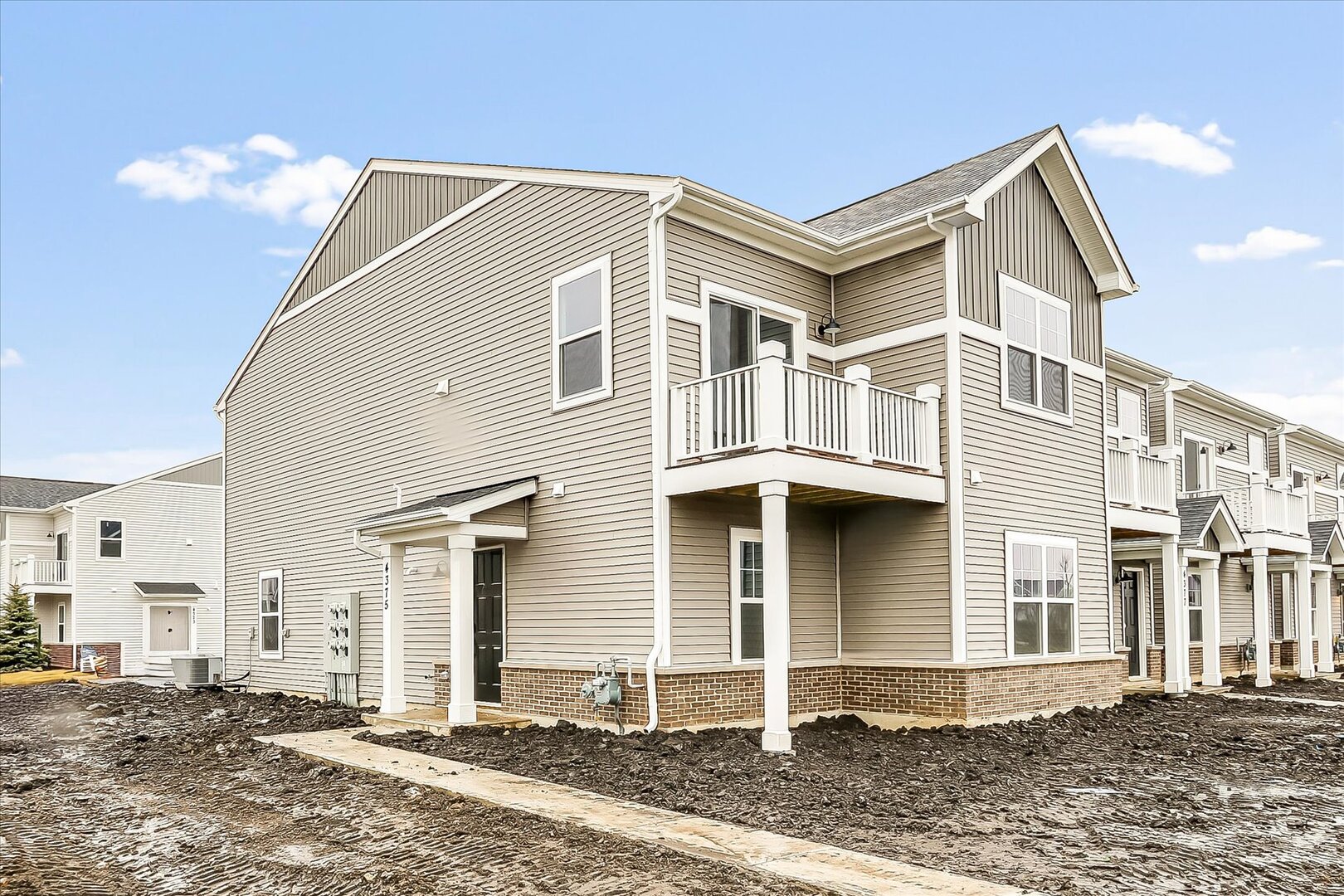 420 Comstock Road, South Elgin IL 60177