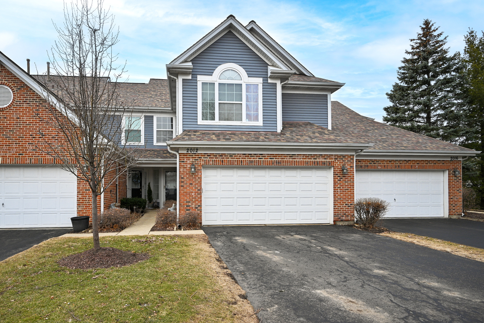 2012 N Silver Lake Road Unit 2012, Arlington Heights IL 60004