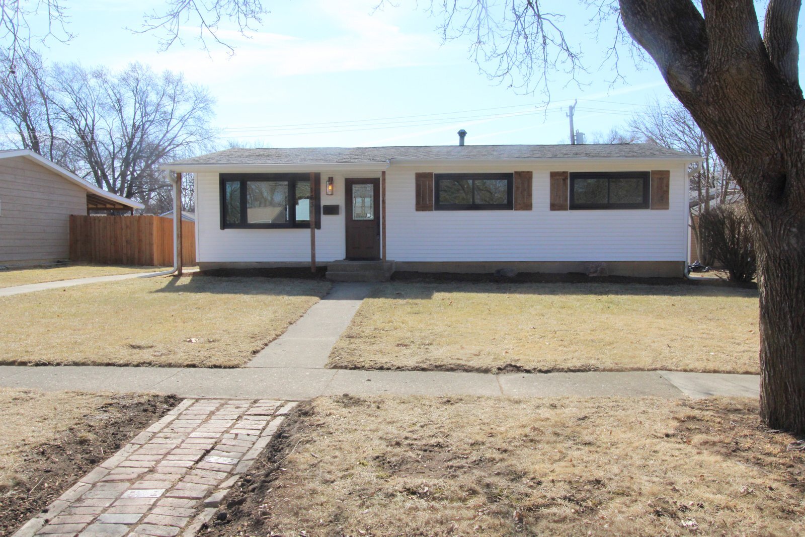 163 Terry Court, Woodstock IL 60098