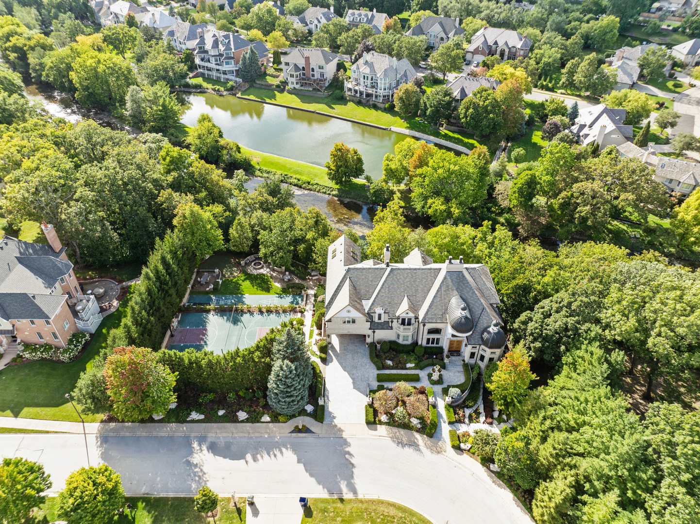 51 Ford Lane, Naperville IL 60565