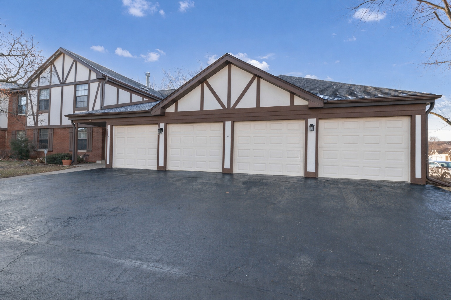 1325 Williamsburg Drive Unit C1, Schaumburg IL 60193