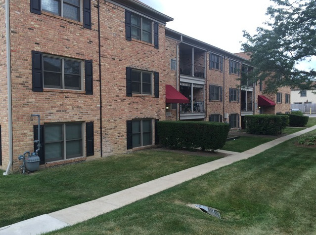 1722 Fayette Walk Unit E, Hoffman Estates IL 60169