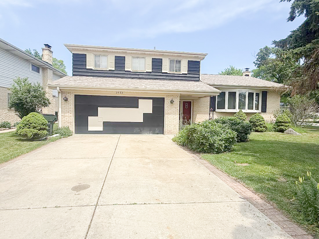 2433 S SHAG BARK Trail, Arlington Heights IL 60005