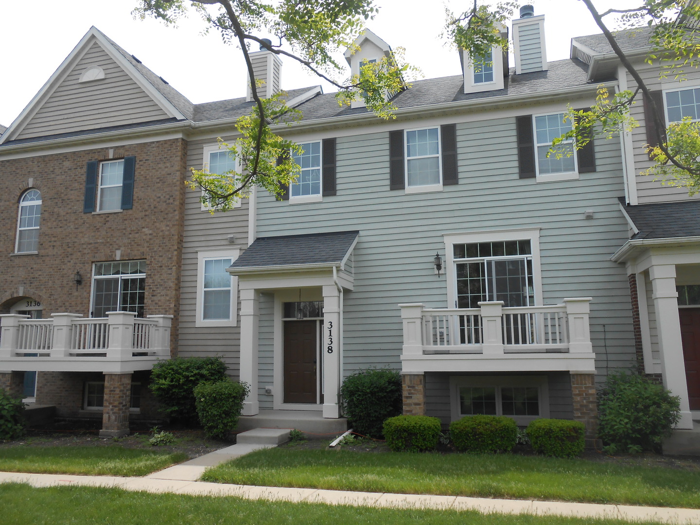 3138 TAUNTON Street, Elgin IL 60124