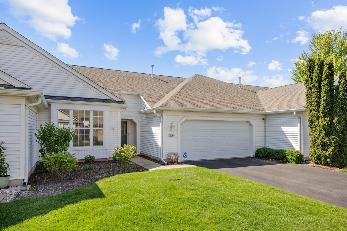11286 Bellflower Lane, Huntley IL 60142