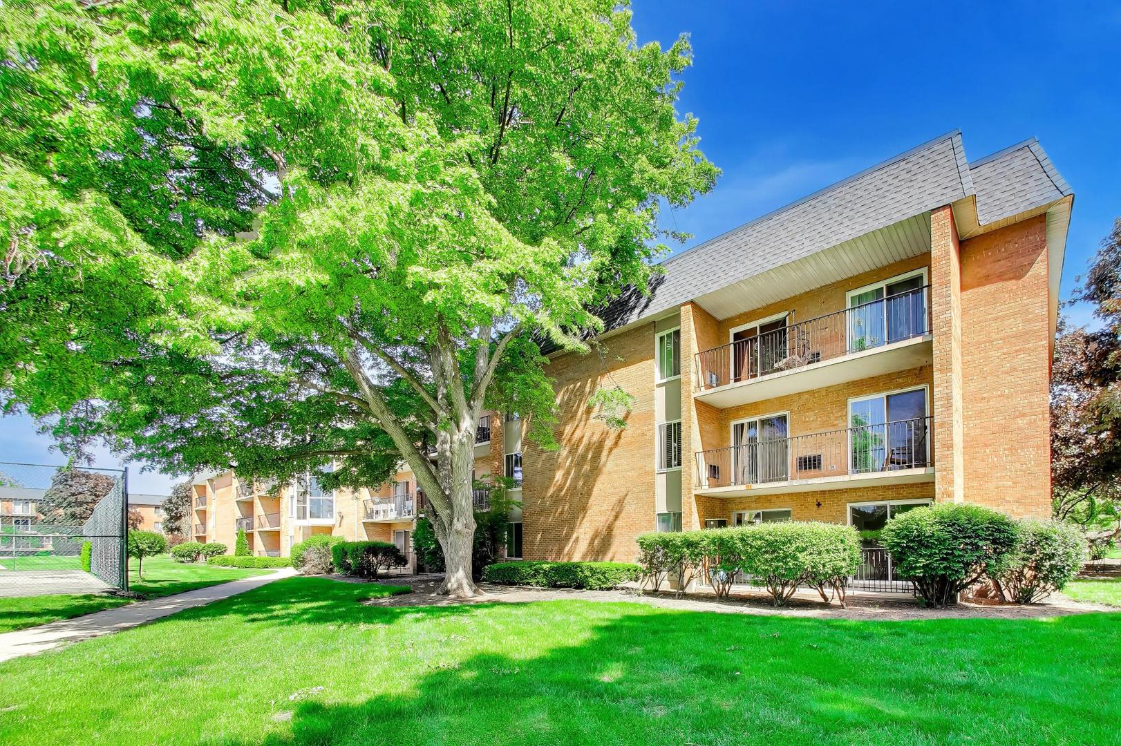 1056 N Mill Street Unit 107, Naperville IL 60563