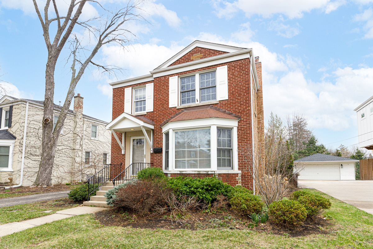 9 S Ridge Avenue, Arlington Heights IL 60005