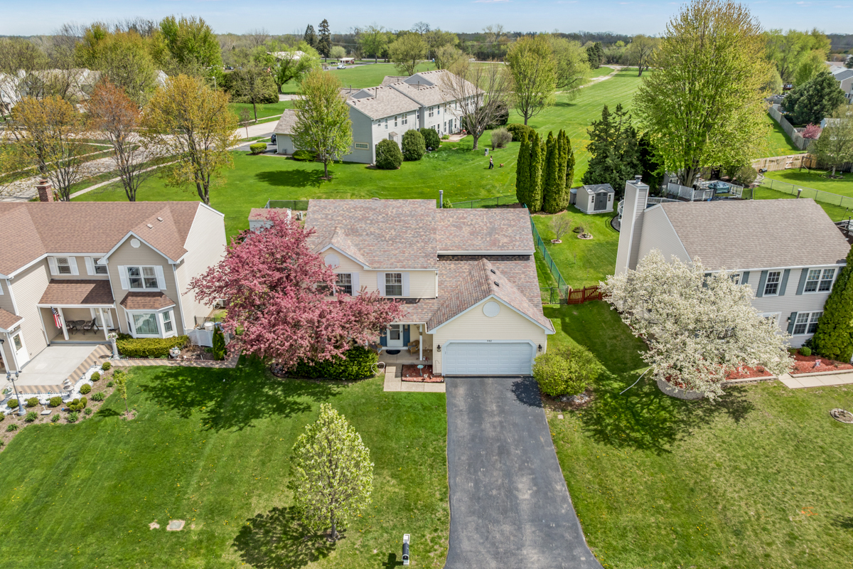 992 Mcphee Drive, Lake In The Hills IL 60156