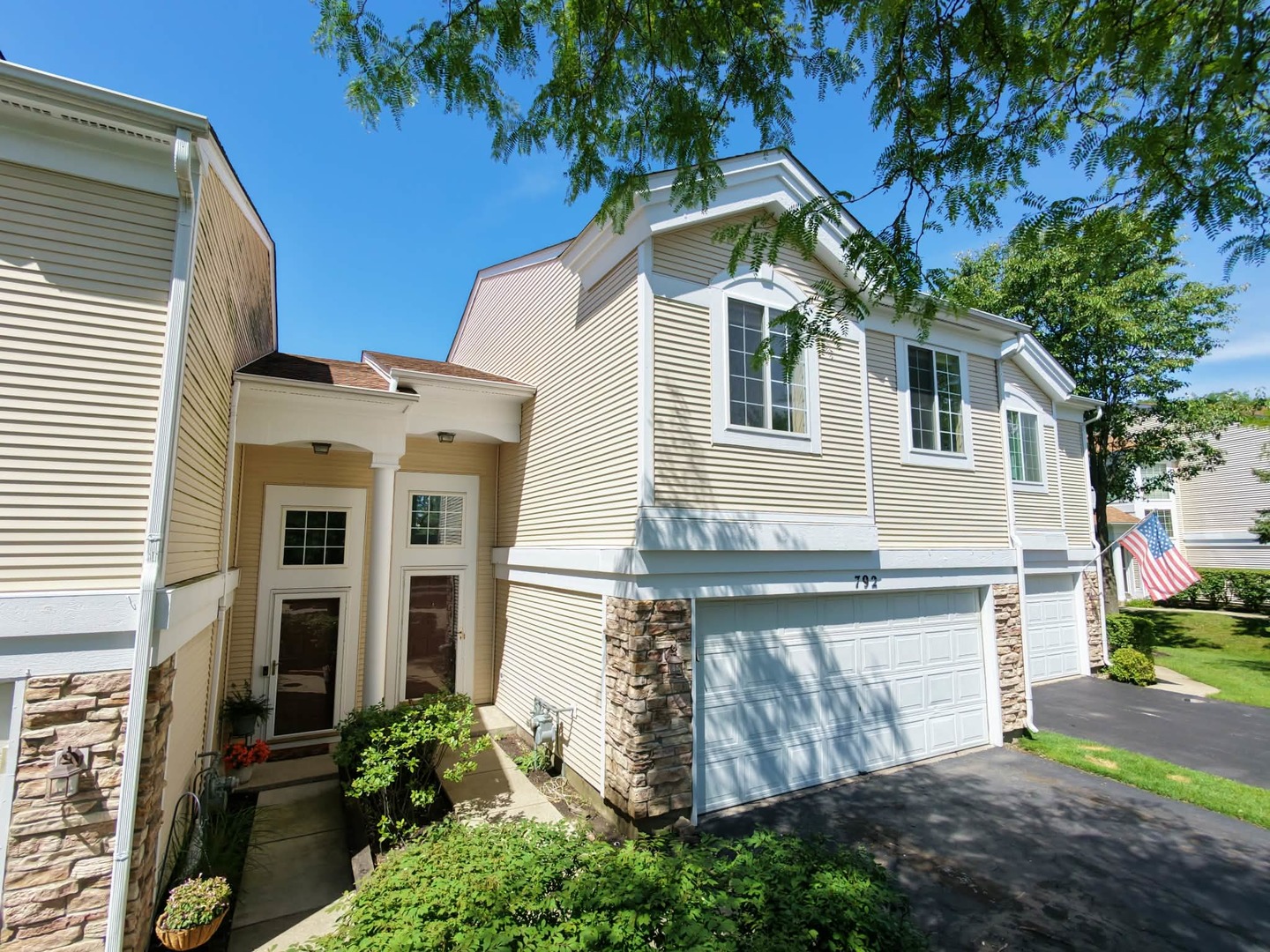 792 Mesa Drive Unit 792, Elgin IL 60123