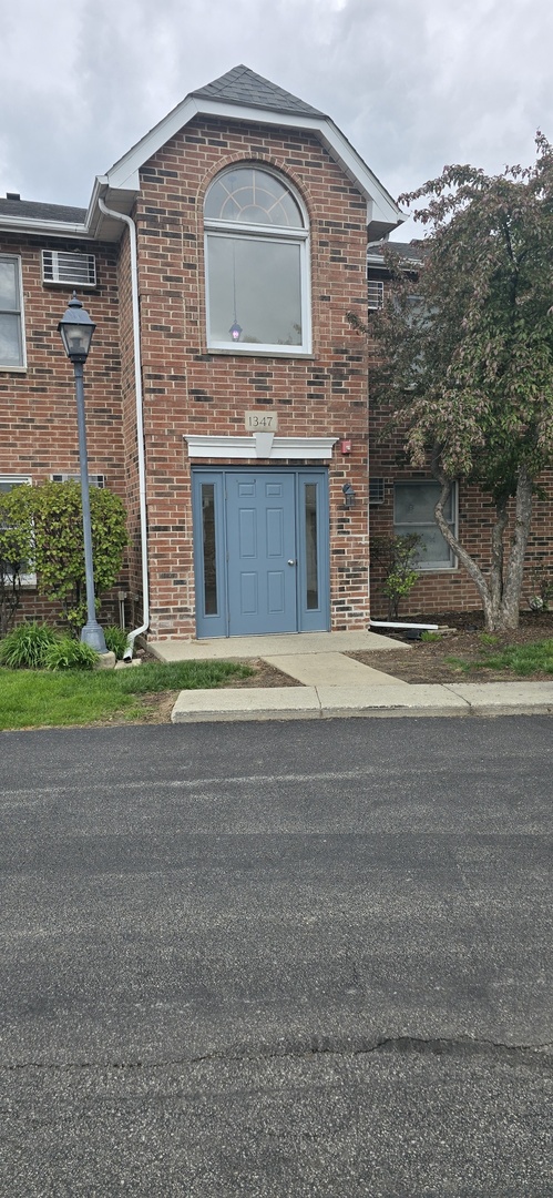1347 Cunat Court Unit 2D, Lake In The Hills IL 60156